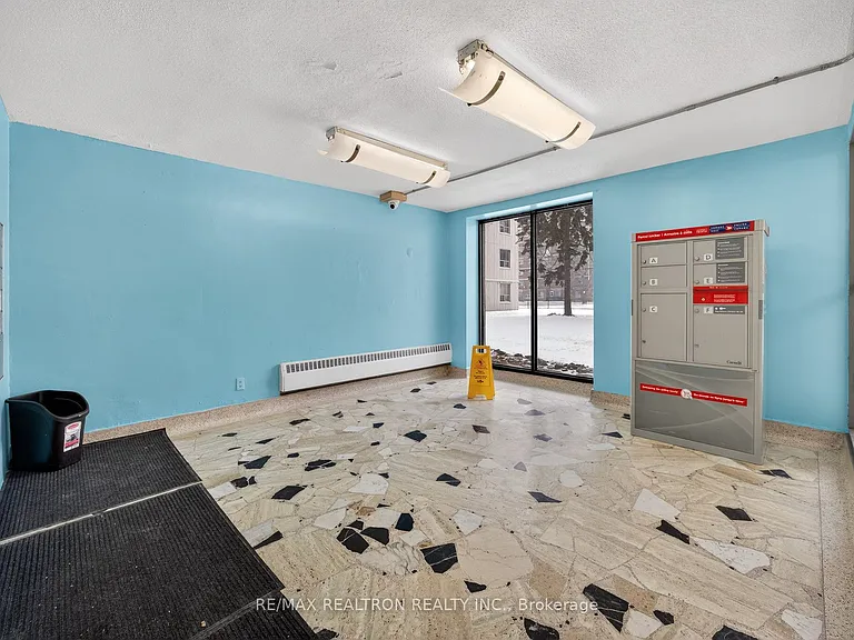 275 Wentworth St W #217 — Photo 22