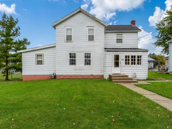 105 S Elm St, Davis Junction, IL 61020