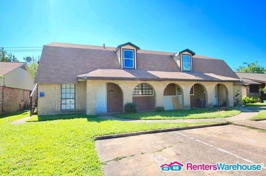 1st image of 3208 Scotch Moss Ln