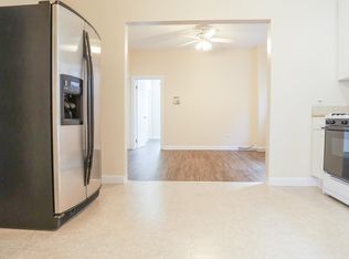 2432 N Clybourn Ave #3R, Chicago, IL 60614