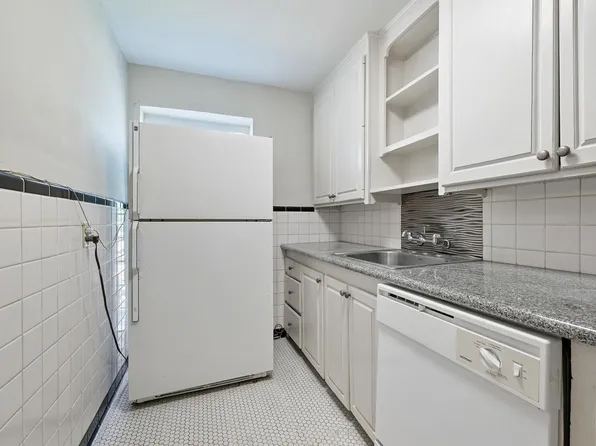 4222 Perkins Rd, Baton Rouge, LA 70808