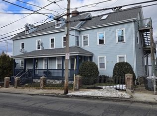 4 Oak St, Peabody, MA 01960