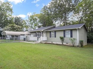 6 Rocky Ford Rd, Rossville, GA 30741