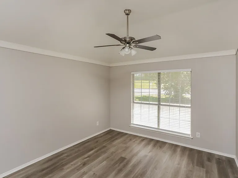 721 S Highland Dr — Photo 4