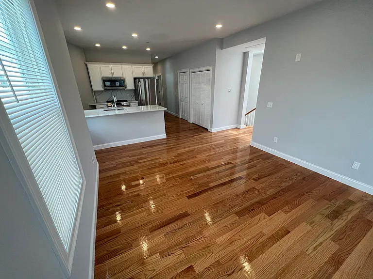 126 Cross St #5 — Photo 12