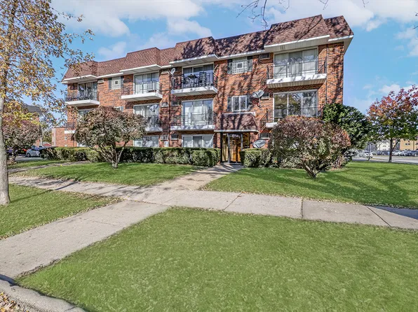 3754 W 120th St APT 2D, Alsip, IL 60803