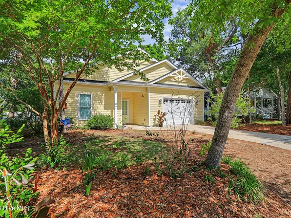 107 SE 35th Street, Oak Island, NC 28465