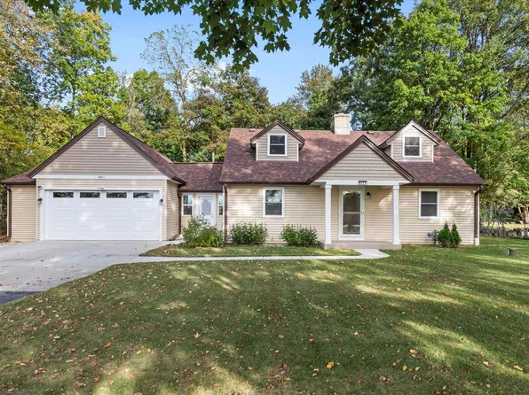 8621 Halverson ROAD, Waterford, WI 53185