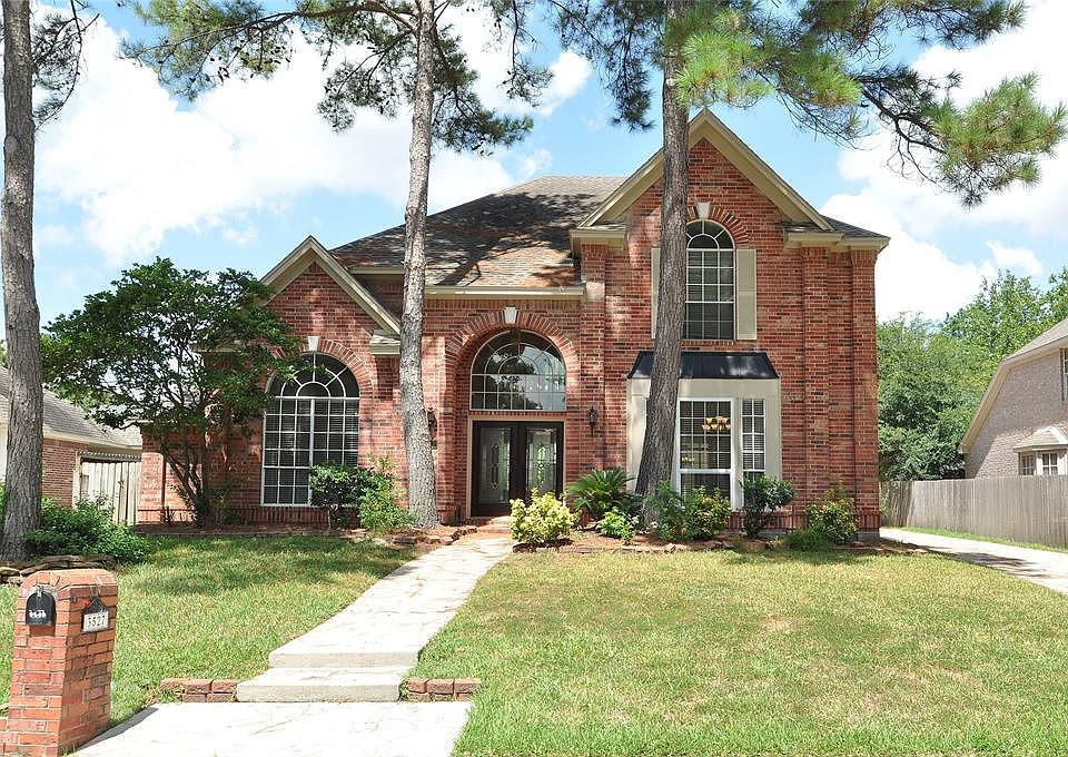 1st image of 3527 Spruce Park Cir