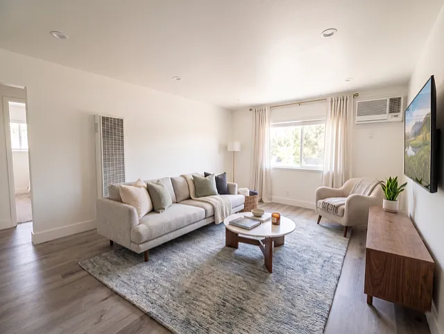 Plumtree Apartments — Photo 2