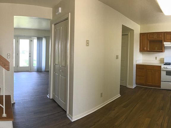 Open floor plan!