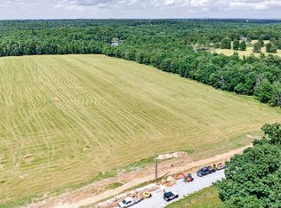 9 Nicholson Dr, Crossville, TN 38572