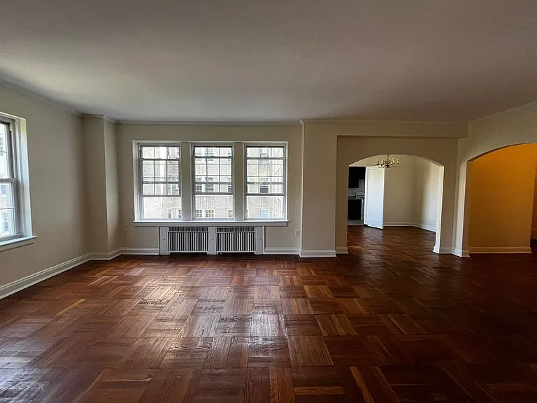 The Royal York Apartments — Photo 185
