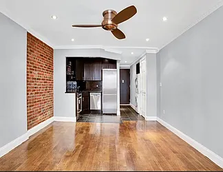 Rented by Century 21 Premier 