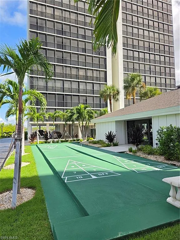 2 bed, 2.0 bath, 1345 sqft, $3,100 — Photo 3