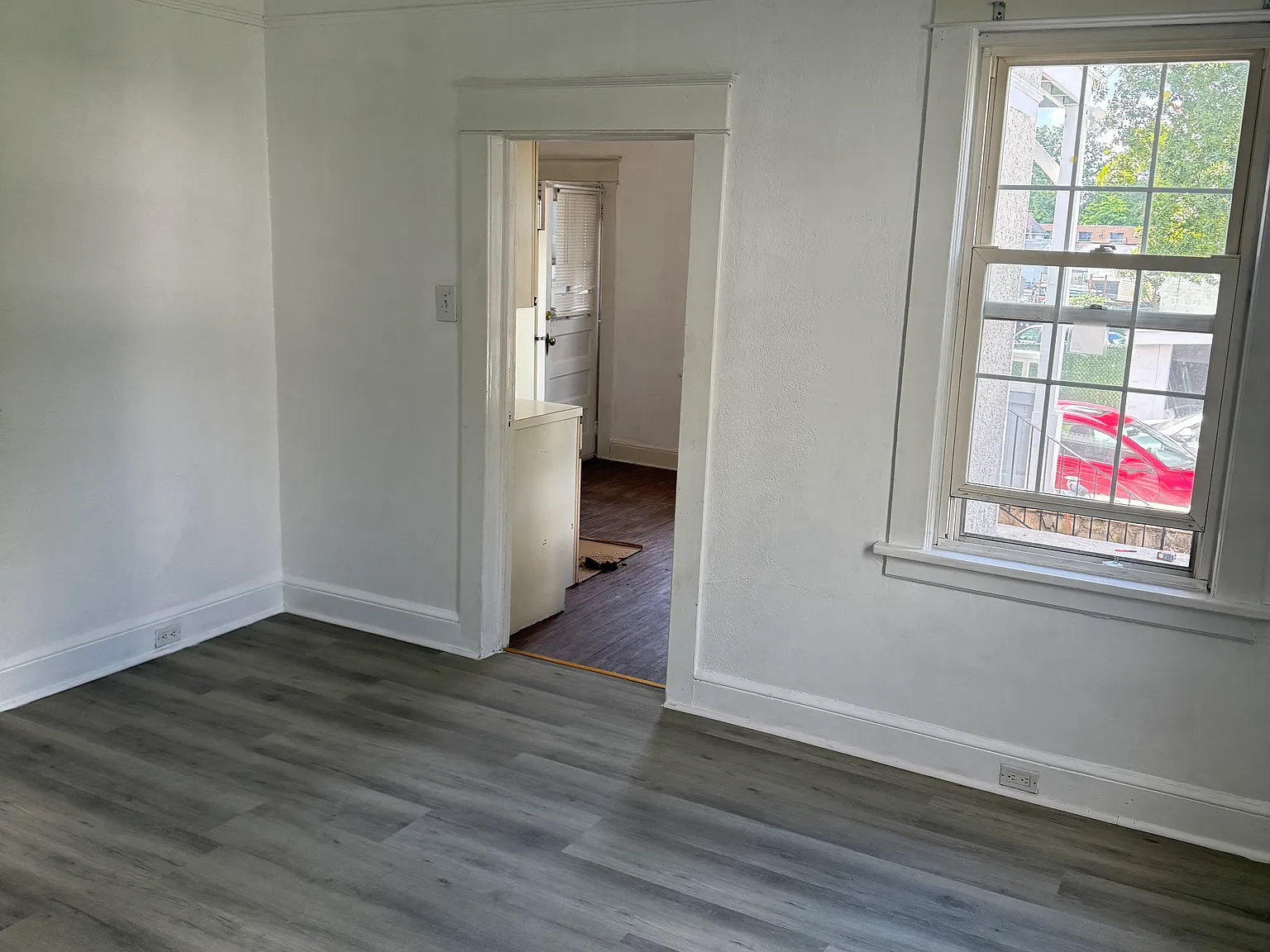 1 bed, 900 sqft, $1,900 — Photo 2