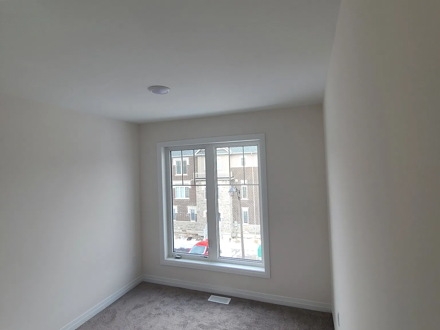 4 bed, $2,850 — Photo 3