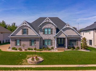 1087 Lakefield Dr, Newburgh, IN
