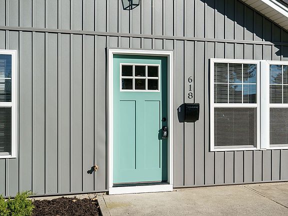 4th image of 618 Bowser St
