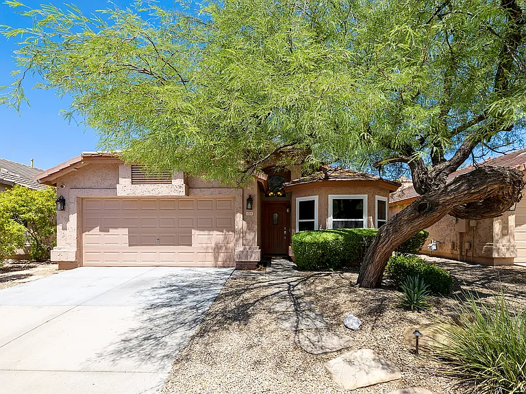 4704 E Weaver Rd — Photo 81