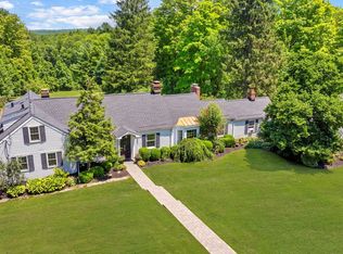 11865 Africa Acres Dr, Chesterland, OH 44026