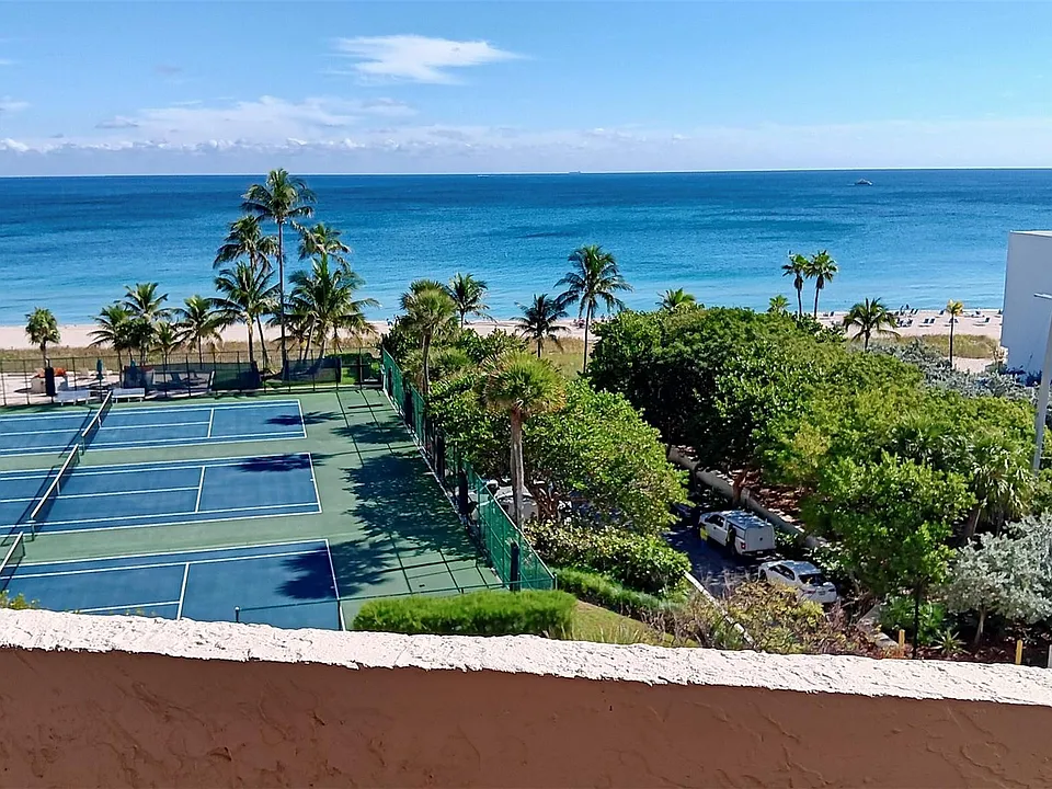 4900 N Ocean Blvd #819