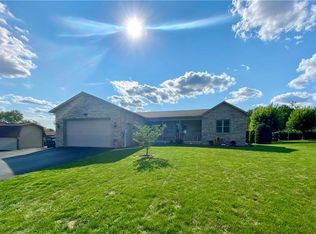 1328 Heritage Dr, Latrobe, PA 15650