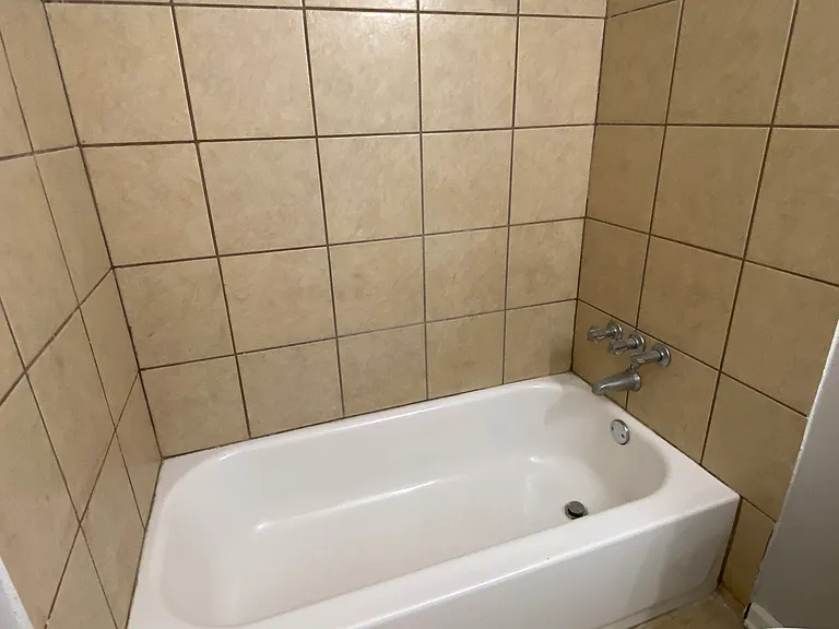 5343 Clinchport Cir — Photo 11