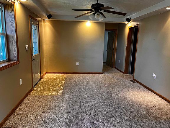 4th image of 1807 Black Ave