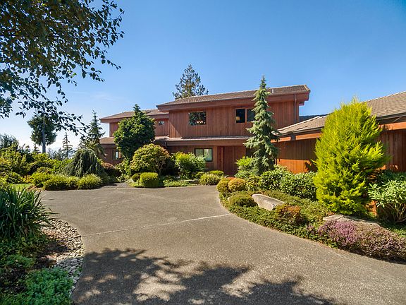 Driveway to front door