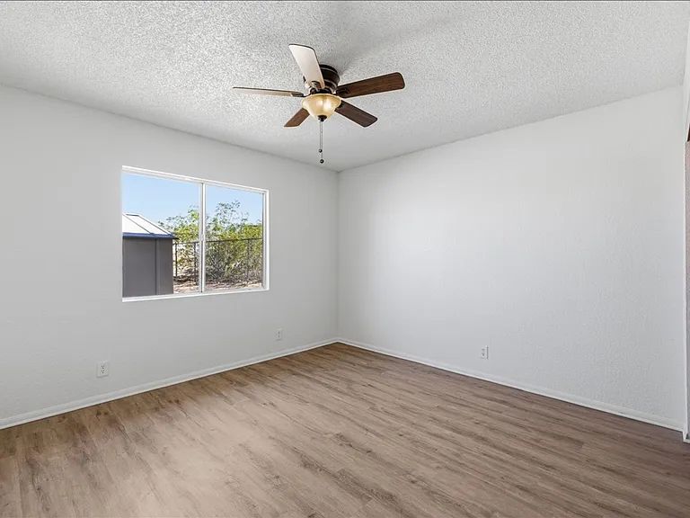 6851 Quail Spring Ave — Photo 20