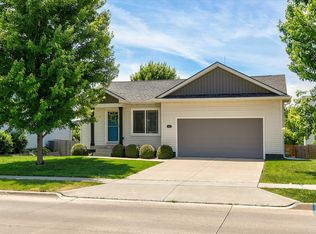 2620 River Ridge Rd, Des Moines, IA 50320