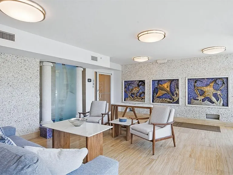 223 Island Way #2D — Photo 34