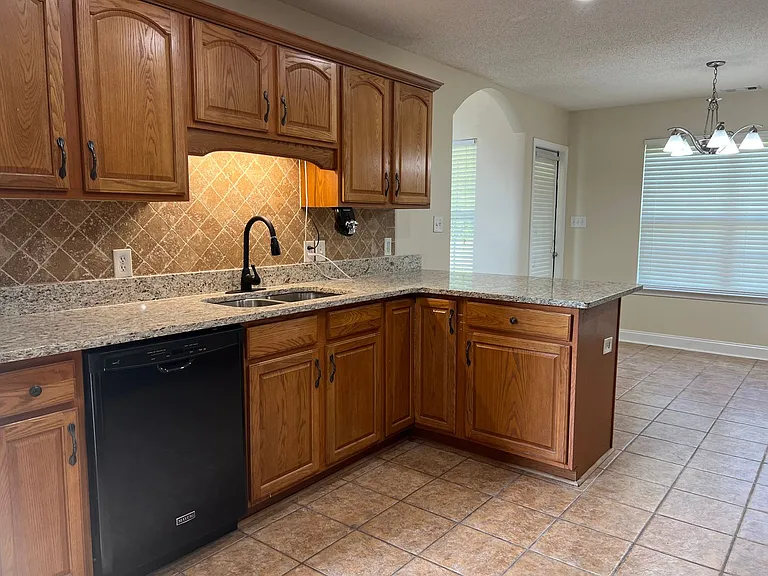 101 Mallards Landing Dr — Photo 8