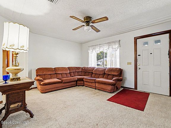 5th image of 213 Bayshore Ave NW