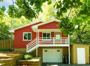 697 Burlington Rd, Saint Paul, MN 55119