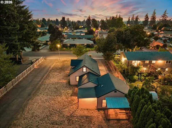 1520 N Maple St, Canby, OR 97013