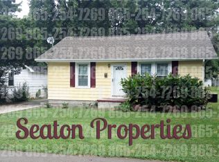 2710 Barton St, Knoxville, TN 37917