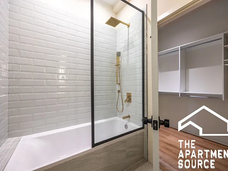 6340 W Belmont Ave #202 — Photo 9