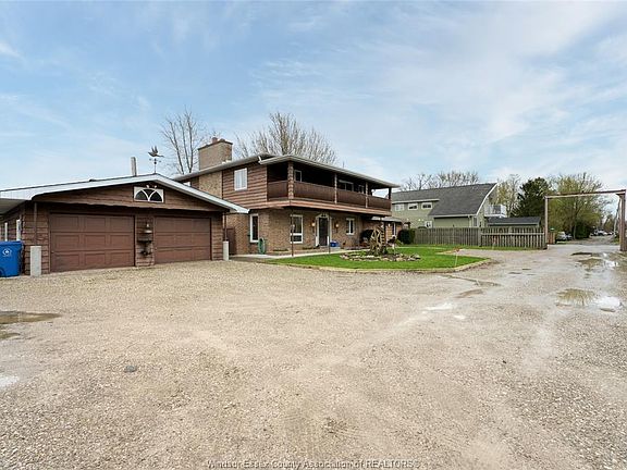 3rd image of 194 Riverside Rd