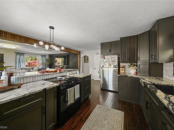 3rd image of 11485 Kyle Rd