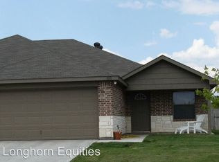 1211 Maverick Trl, Mc Gregor, TX 76657