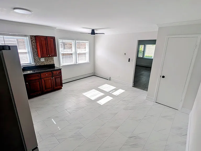 9125 Sahler Ave #2W — Photo 2