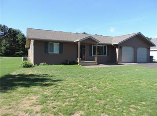 203 Em St, Spooner, WI 54801