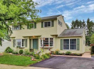 3840 Stony Brook Dr, York, PA 17402