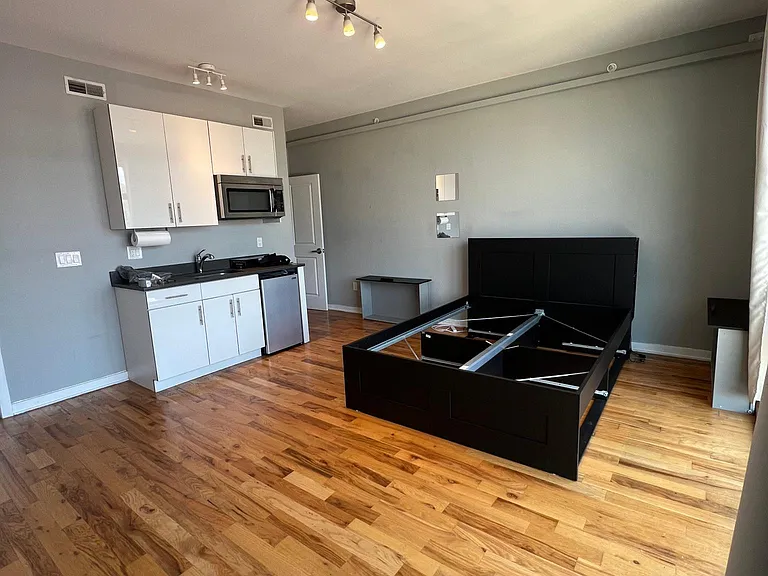 535 Budd St #D3 — Photo 3