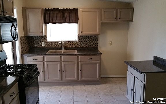 5th image of 3386 J St