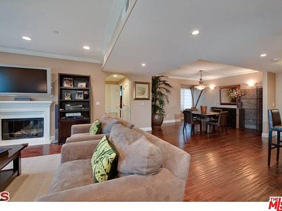3rd image of 1821 Fairburn Ave APT 401