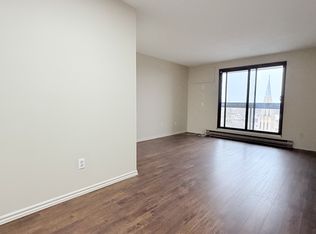 1653 Ouellette Ave #901, Windsor, ON N8X4W8