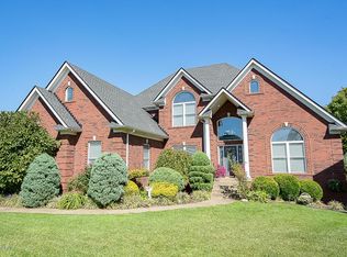 10301 Perwinkle Ct, Louisville, KY 40291